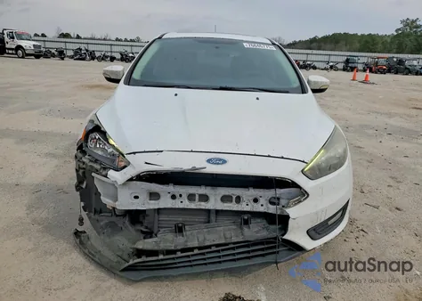 2017 Ford Focus Sel z USA, uszkodzony, nr VIN 1FADP3M21HL264581